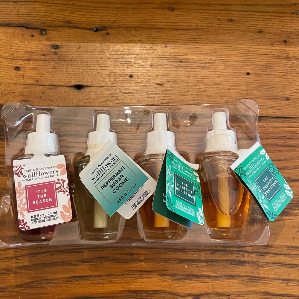 Lot of 16 Bath & Body Works Wallflower Fragrance Refills